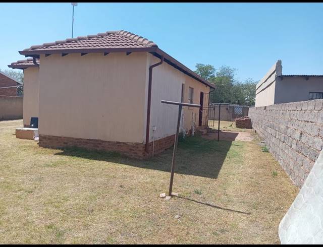 3 BEDROOM HOUSE FOR SALE IN BIRCH ACRES